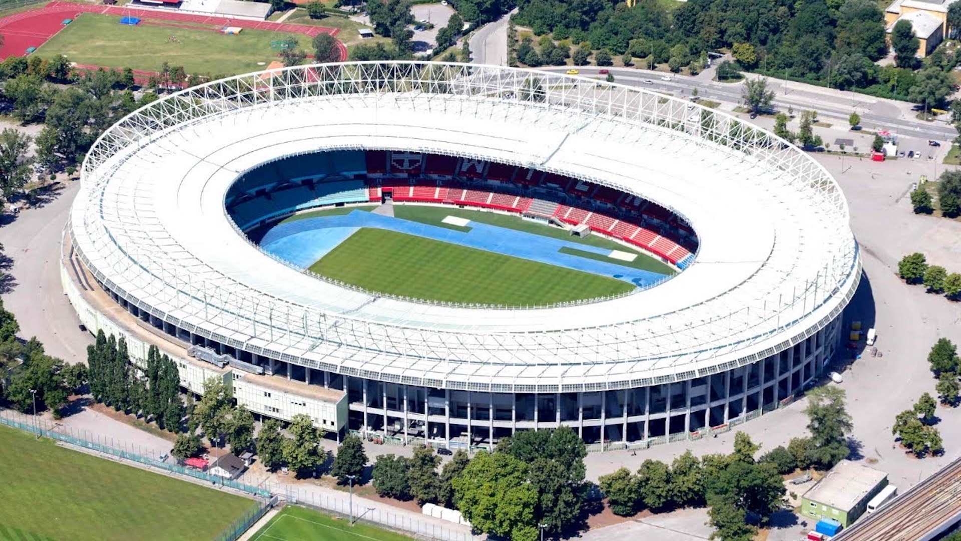 Ernst Happel Stadion - EventinTour